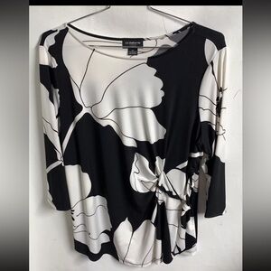 Liz Claiborne Black/ Ivory Floral 3/4 Sleeves Tie Side Stretch Top Size Large